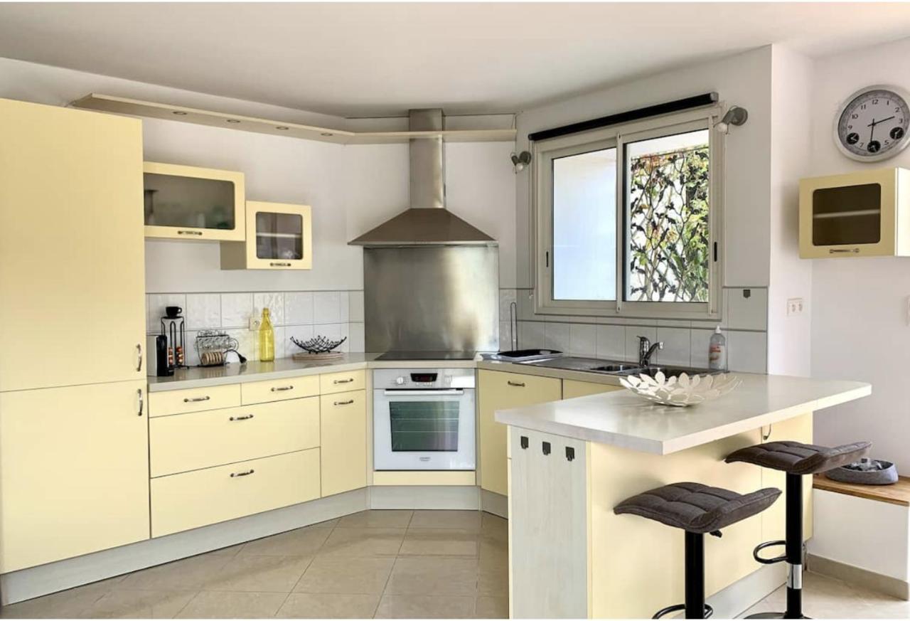 Appartement F2 Avec Jacuzzi, Pétanque, à 3 Min Mer, Dans Grande Propriété Porticcio (Corsica)